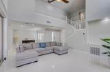 17 Selby Lane - Photo 13