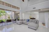 17 Selby Lane - Photo 14