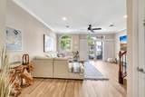 813 Estancia Way - Photo 18
