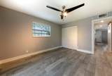 922 Flanders - Photo 5