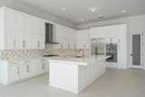 207 Bella Strano - Photo 13