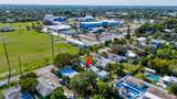323 De Carie Street - Photo 3