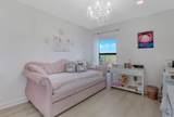 1010 Willow Place - Photo 9