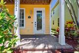 521 Akron Avenue - Photo 4