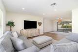 660 Hedgecock Square - Photo 9