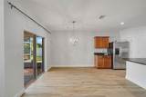 1611 Lexington Square - Photo 9