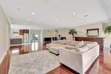 3913 Sherwood Boulevard - Photo 4