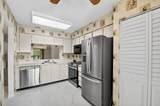 7290 Ashford Place - Photo 12