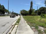 915 21st Street - Photo 2