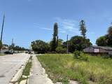 915 21st Street - Photo 3