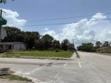 915 21st Street - Photo 4