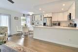 242 Markham L - Photo 6