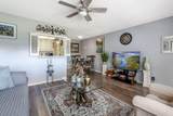 393 Windsor Q - Photo 6