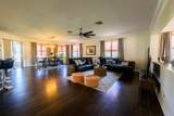100 Salazar Lane - Photo 3