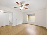 801 Maplewood Drive - Photo 4