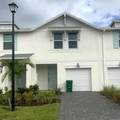 312 Salisbury Circle - Photo 1