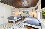 727 Lake Drive - Photo 18