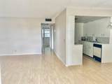 3063 Ainslie D - Photo 3