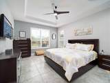 10095 Oak Tree Circle - Photo 10