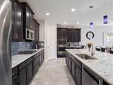 10095 Oak Tree Circle - Photo 11