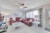 2051 Cambridge C - Photo 2