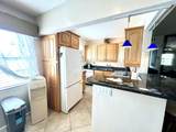 328 Farnham P - Photo 21