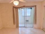 402 Markham - Photo 3