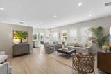 1009 Diamond Head Way - Photo 5