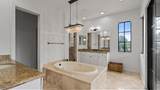 9521 Eden Manor - Photo 89