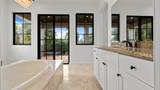 9521 Eden Manor - Photo 90