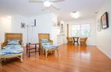 613 Oak Terrace - Photo 9