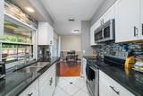 542 Saunders Street - Photo 7