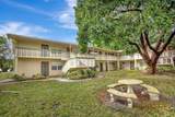 237 Farnham J - Photo 12