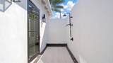 1634 Swinton Avenue - Photo 68