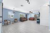708 Hillcrest Boulevard - Photo 5