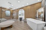 11 Castle Harbor Isle Drive - Photo 34