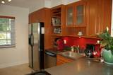 575 Oaks Ln - Photo 11