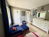 2371 33 St - Photo 15