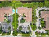 2901 Riverside Dr - Photo 2