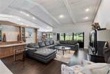 8208 80th St - Photo 3