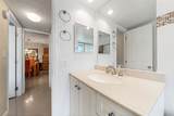 3960 Oaks Clubhouse Drive - Photo 18