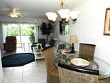 320 North Boulevard - Photo 4