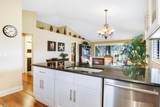 915 Club Drive - Photo 3