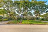 300 12th Terrace - Photo 5