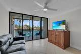 18 Royal Palm Way - Photo 3