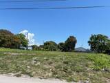 172 16th Street - Photo 1