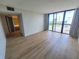 2425 Presidential Way - Photo 20