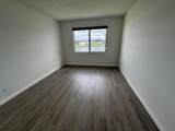 1112 Lake Terrace - Photo 12
