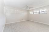 9523 Hollybrook Lake Drive - Photo 11