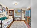 10215 Circle Lake Drive - Photo 16